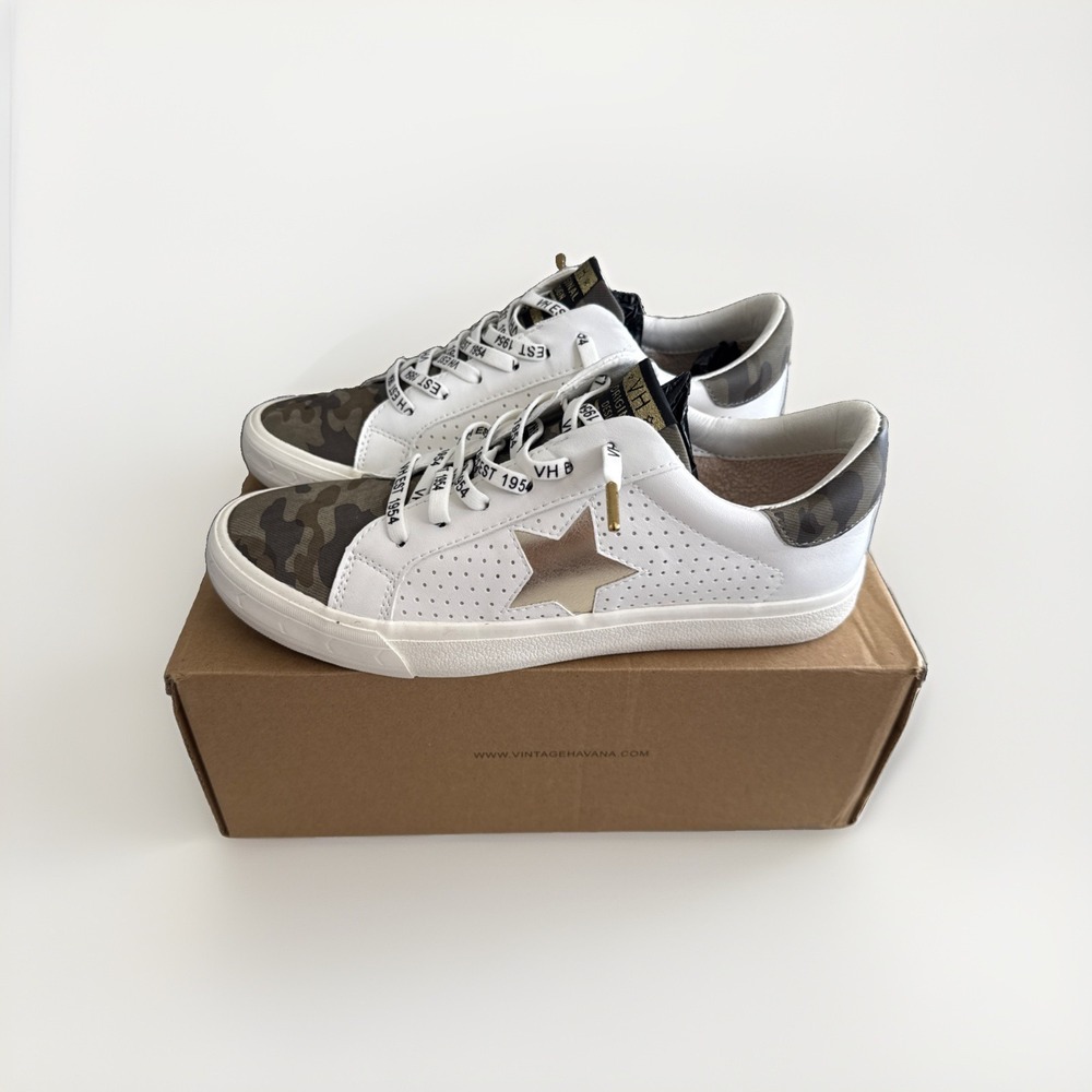Vintage Havana Grande Women's Sneakers Size 9 White Camo Gold Star W/Box